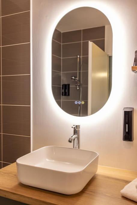 Appartement Des Grands Lacs Сангине Екстериор снимка